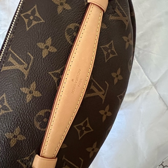 ❌SOLD!!!❌ Louis Vuitton Bumbag - Picture 16 of 16